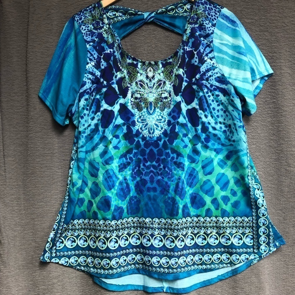 Avenue 18/20 animal print royal blue green light blue with sequins on front